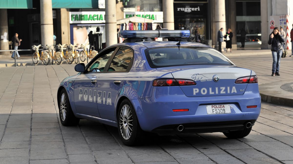Italská policie zatkla gang seniorů. Jednu z loupeží zmařily problémy s prostatou